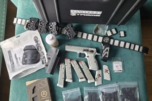 Pełny Zestaw IPSC Tanfoglio Stock II Xtreme Chrome, wieszak, ładownice i pas DAA