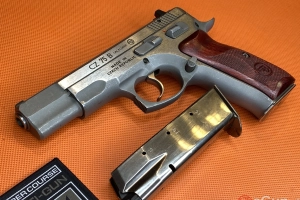 Pistolet CZ 75 B OMEGA Stainless kal.9x19mm