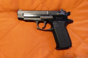 Sprzedam pistolet 9mm Para(kompakt) mało strzelany w atrakcyjnej cenie 