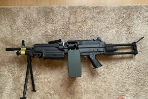 Sprzedam replikę karabinu maszynowego M249 (SA-249 PARA)