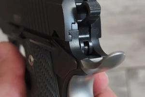 BUL 1911 Commander Classic .45 ACP + 800 szt.