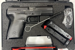 PISTOLET CZ P-10 C  kal. 9x19