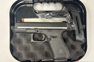 PISTOLET GLOCK 44 SILVER LINE SPORTOWY KAL.22LR